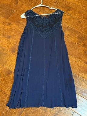Women’s Navy Sleeveless Lace Yoke Dress